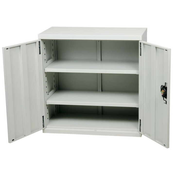 Armoire métallique livrée démontée